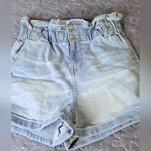 Kendall & Kylie The ICON high rise jean shorts size 1